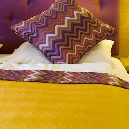 ドライ ラーベン ホテル 4*