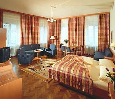 Drei Raben Γκρατς