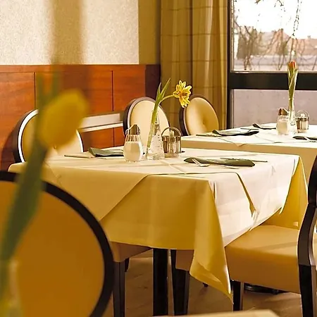 Hotel Drei Raben 4*