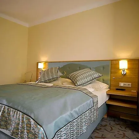 Drei Raben 4* Štýrský Hradec