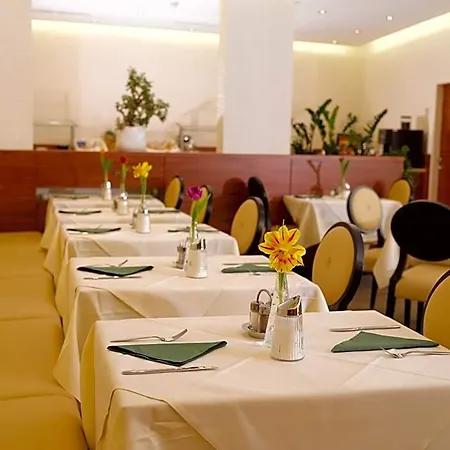 Drei Raben 4* Štýrský Hradec