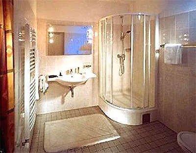 Drei Raben Otel 4*