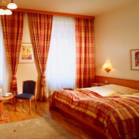 Hotel Drei Raben 4*